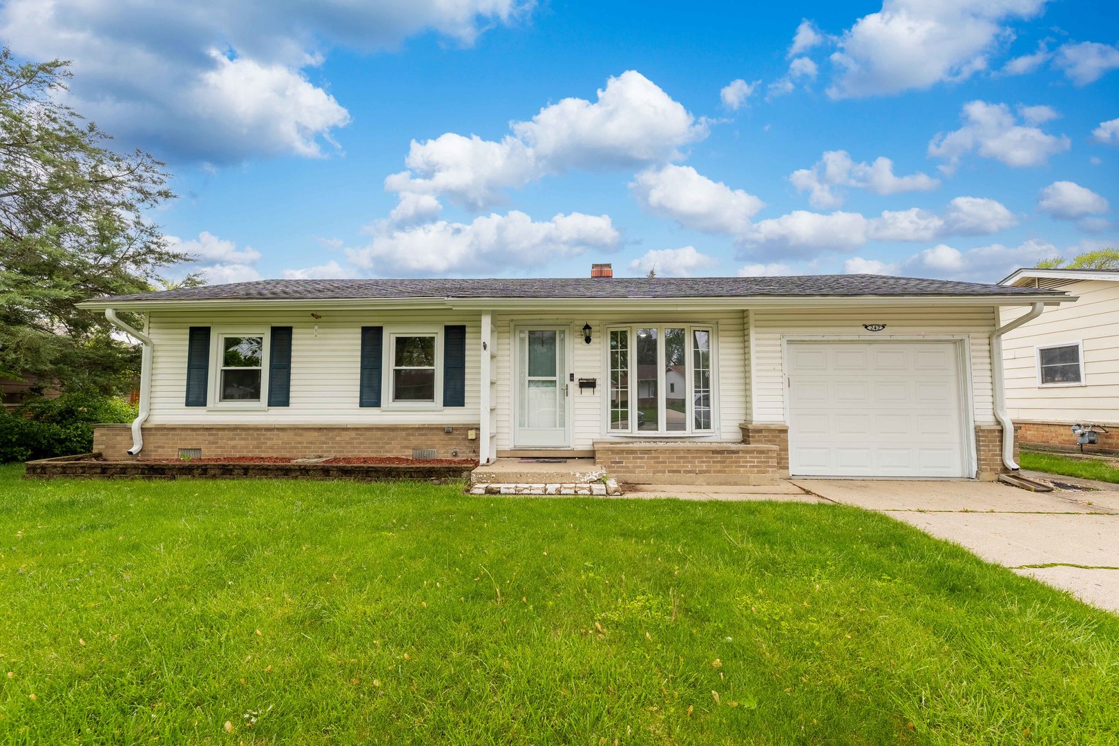 242 Greenbriar Street