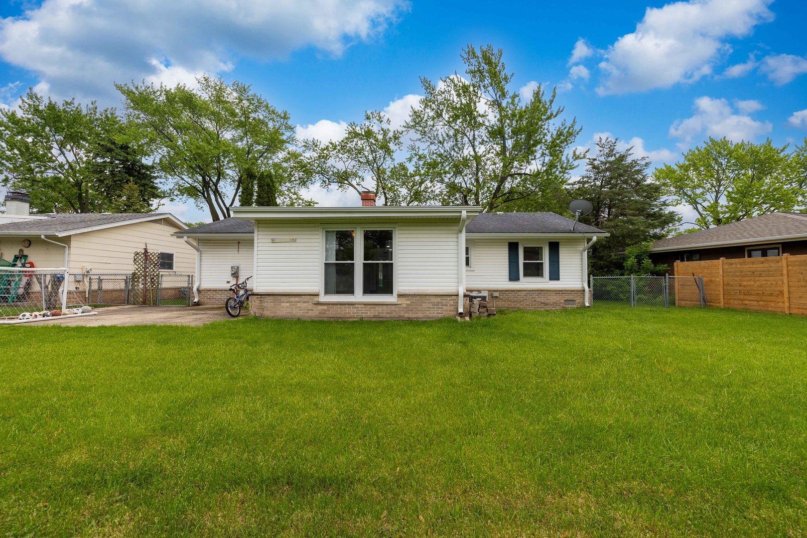 242 Greenbriar Street