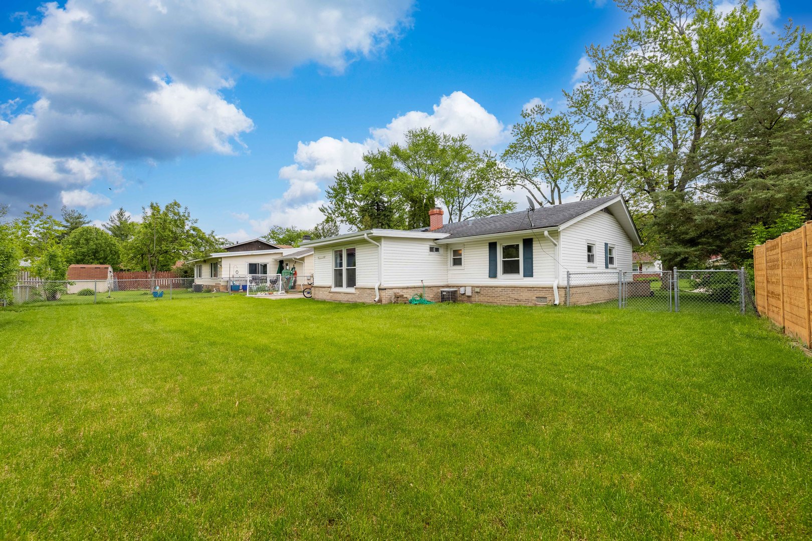 242 Greenbriar Street