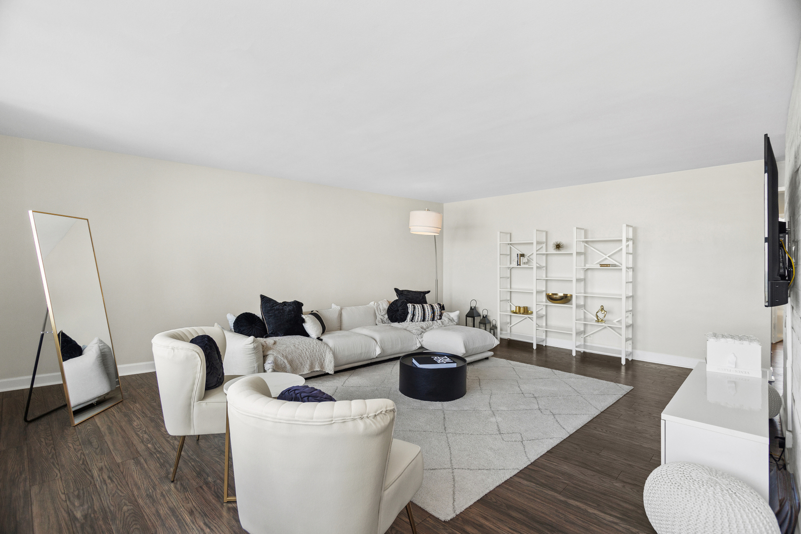 3430 N Lake Shore Drive Unit: 17P