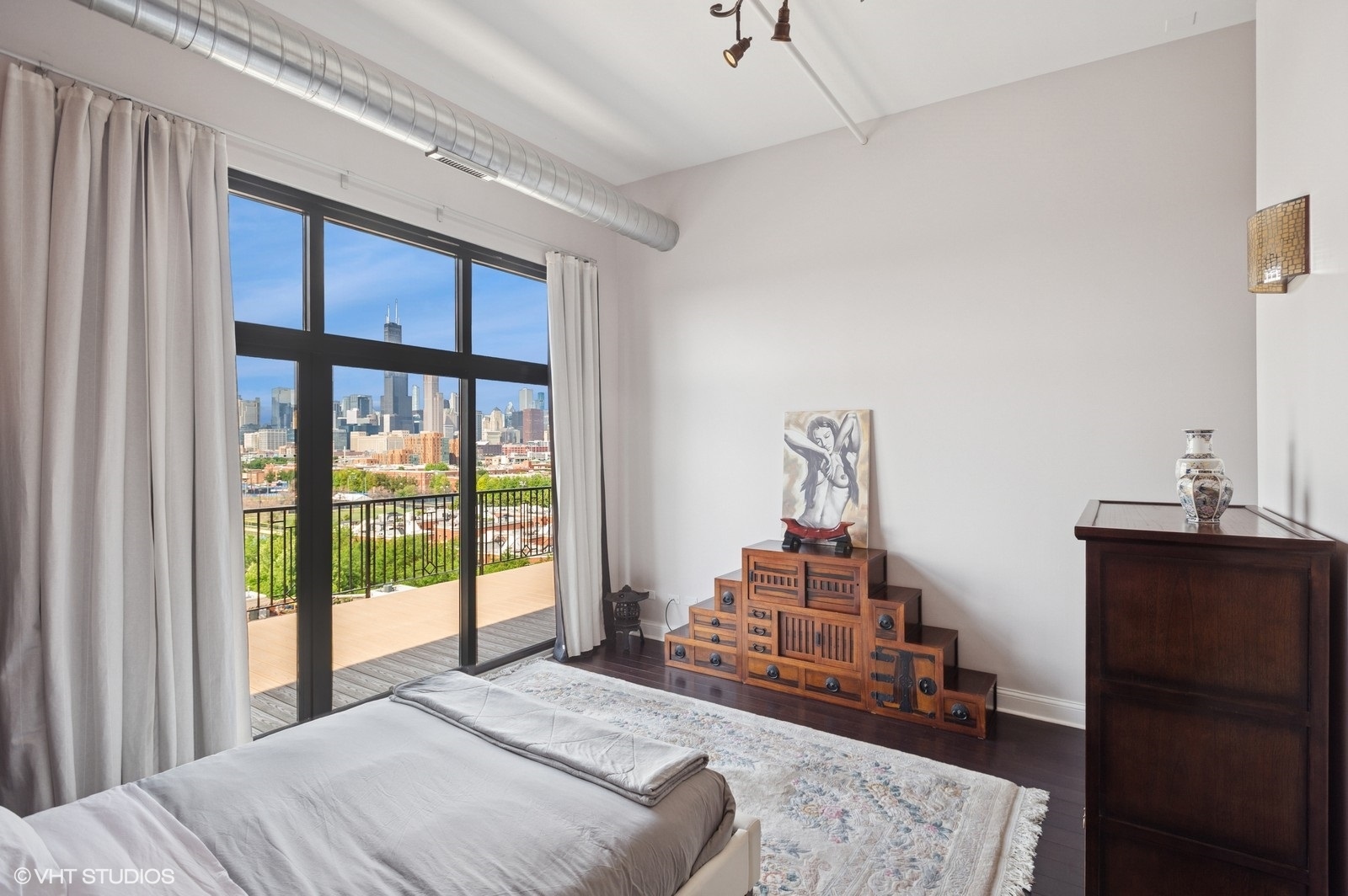 1524 S SANGAMON Street Unit: 802