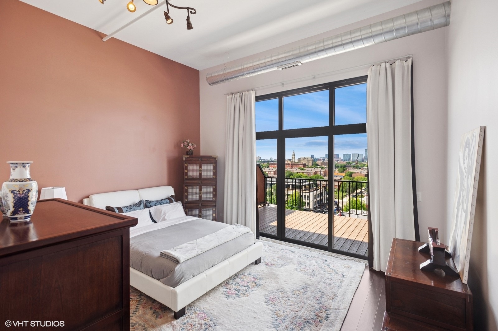 1524 S SANGAMON Street Unit: 802