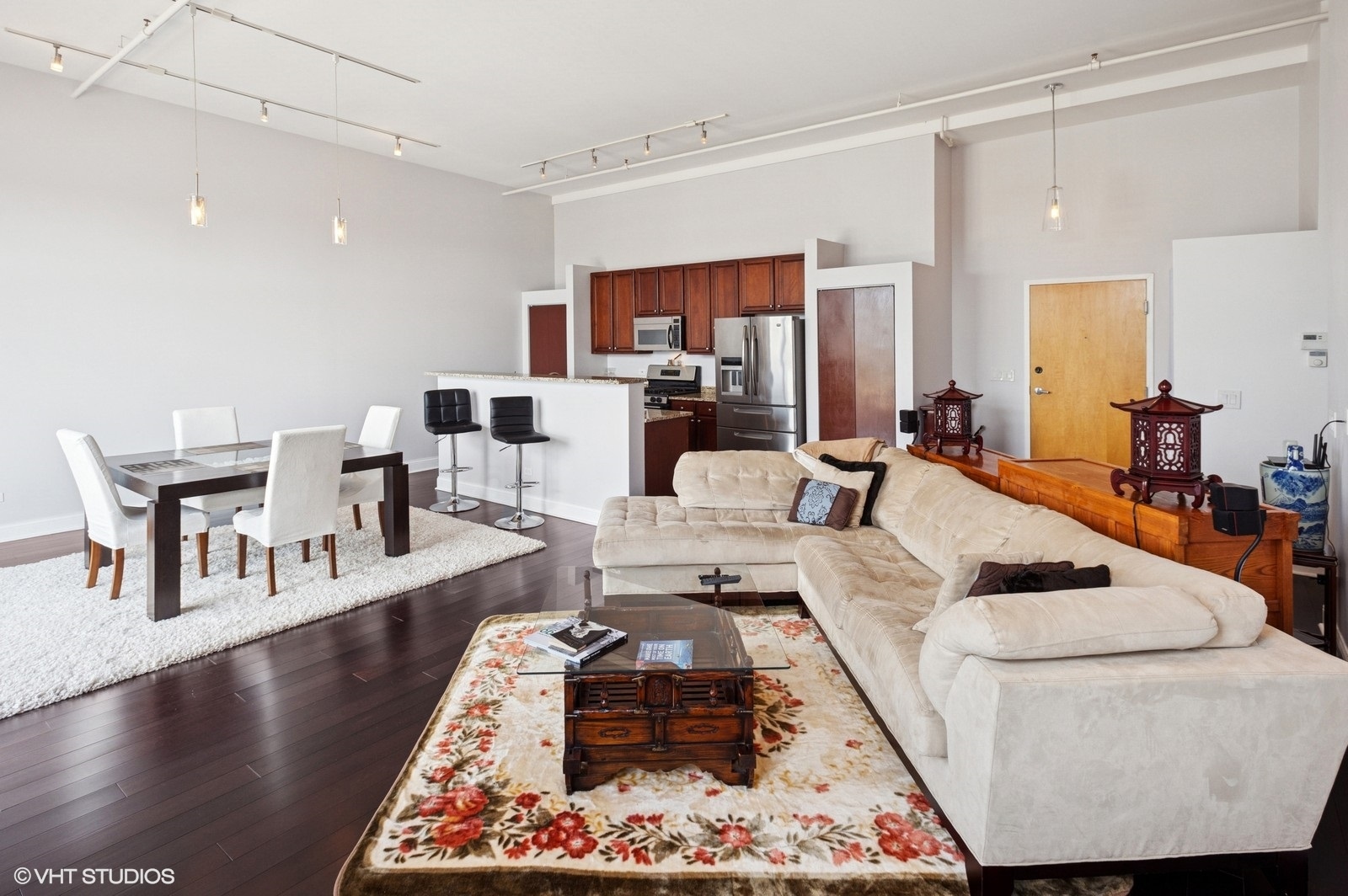 1524 S SANGAMON Street Unit: 802