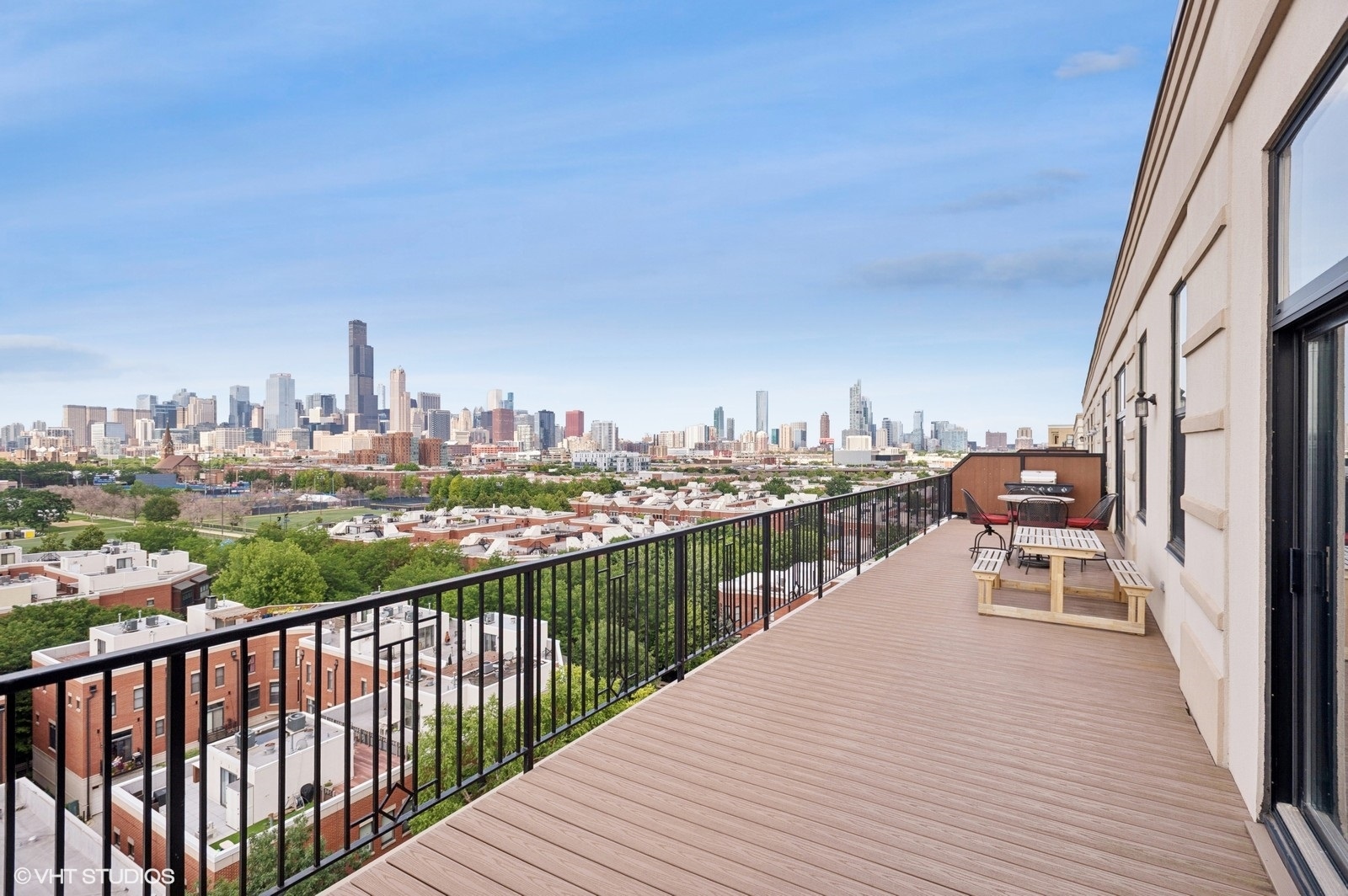 1524 S SANGAMON Street Unit: 802