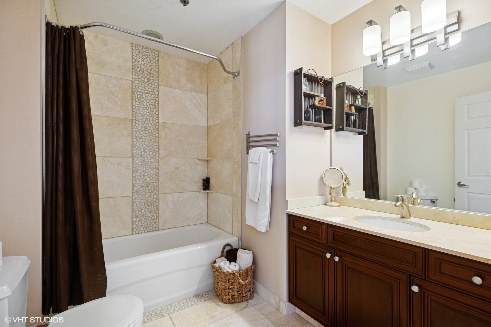 1524 S SANGAMON Street Unit: 802