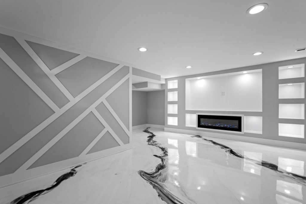 7049 S Harper Avenue