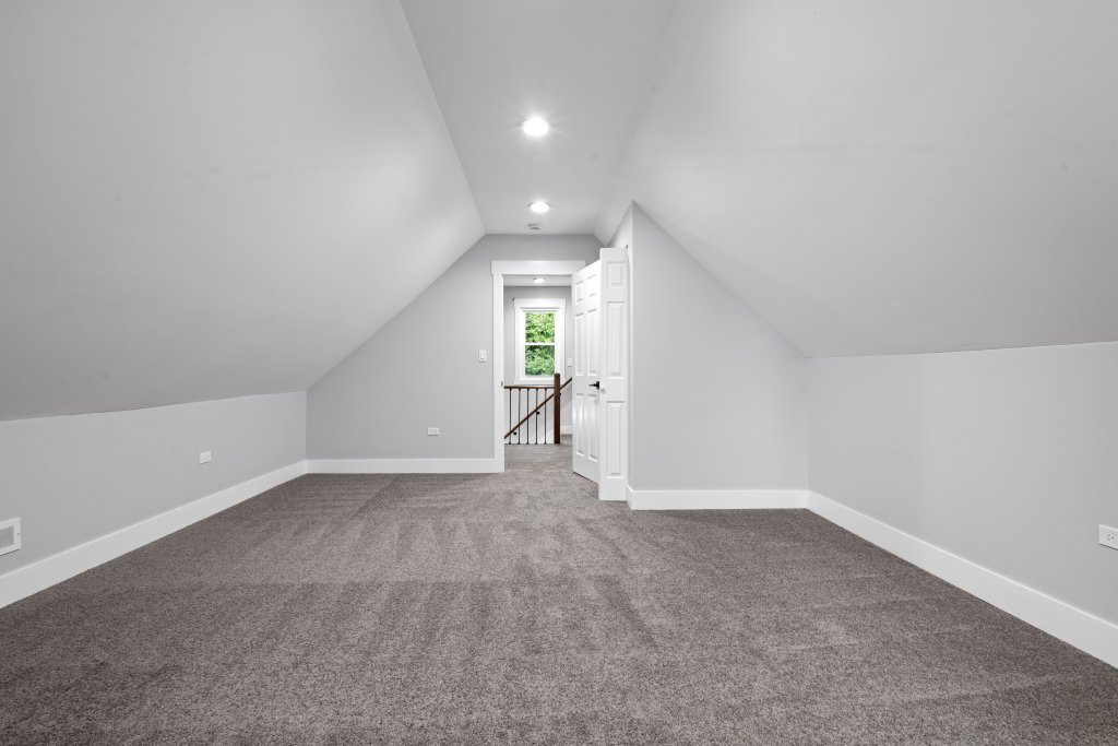 7049 S Harper Avenue