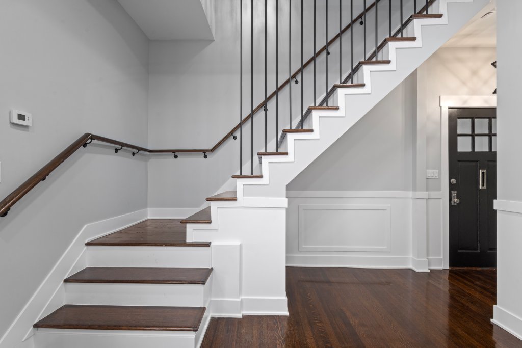 7049 S Harper Avenue