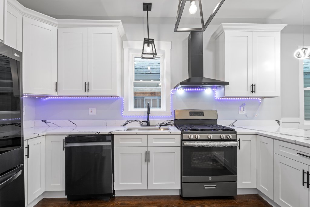 7049 S Harper Avenue