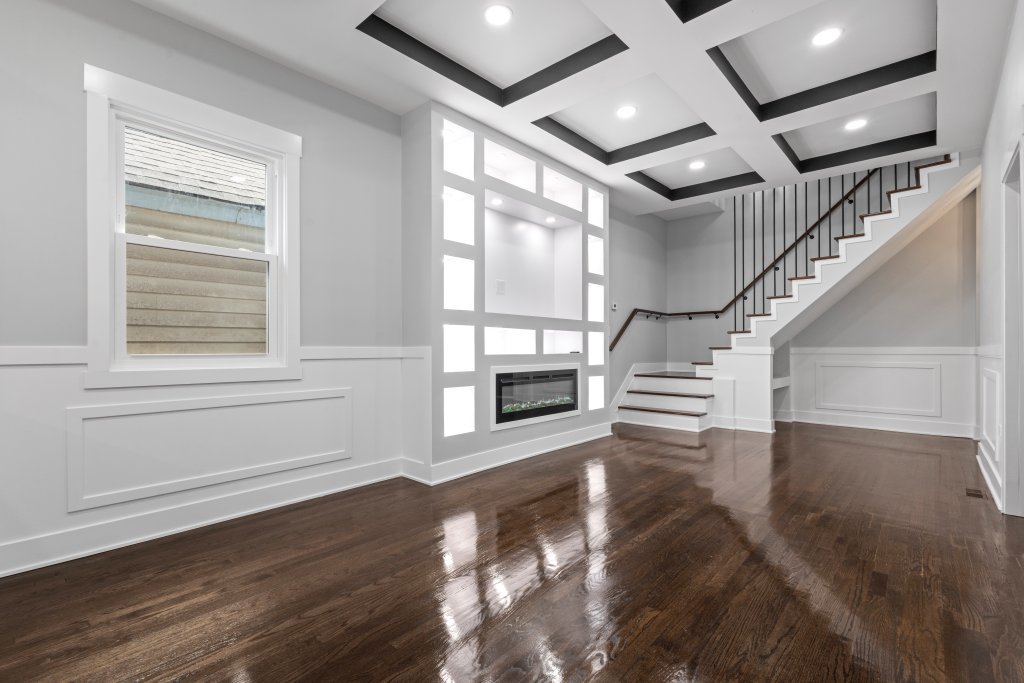 7049 S Harper Avenue