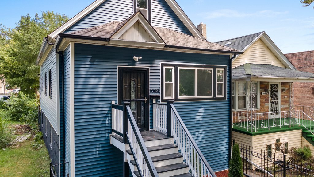 7049 S Harper Avenue