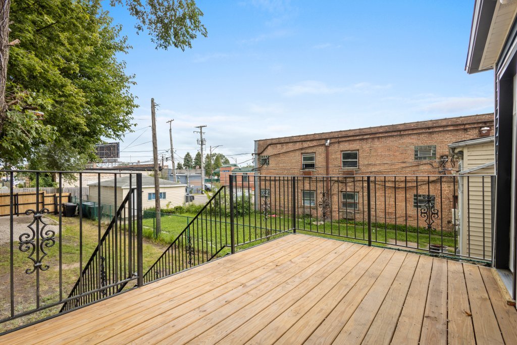 7049 S Harper Avenue