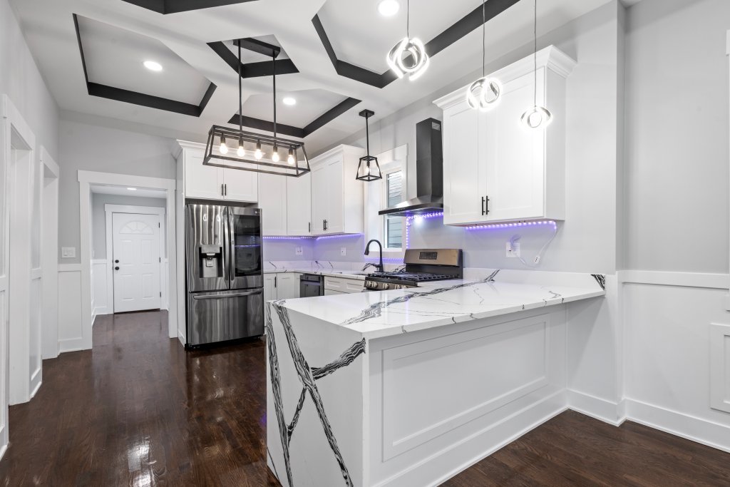 7049 S Harper Avenue