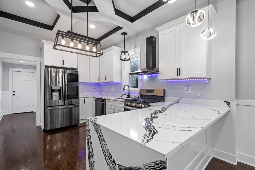 7049 S Harper Avenue