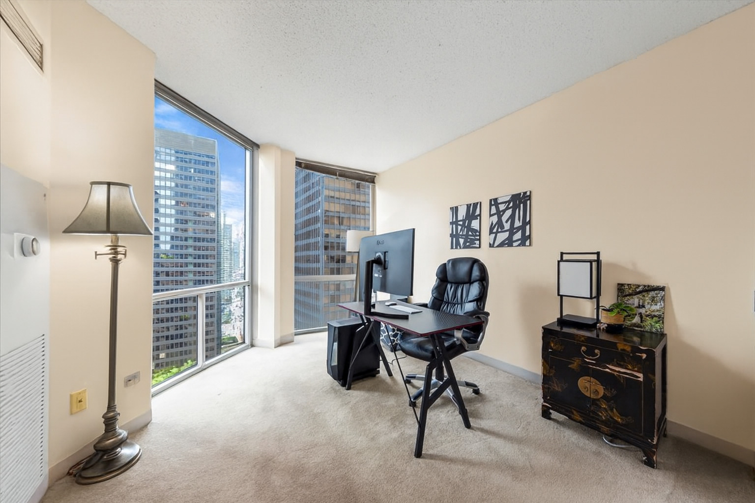 222 N Columbus Drive Unit: 1502