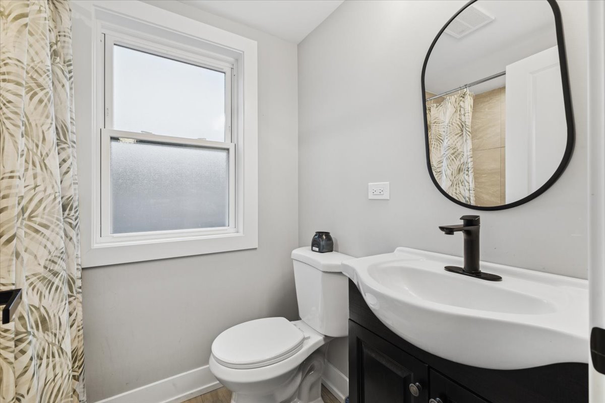 8404 S Carpenter Street