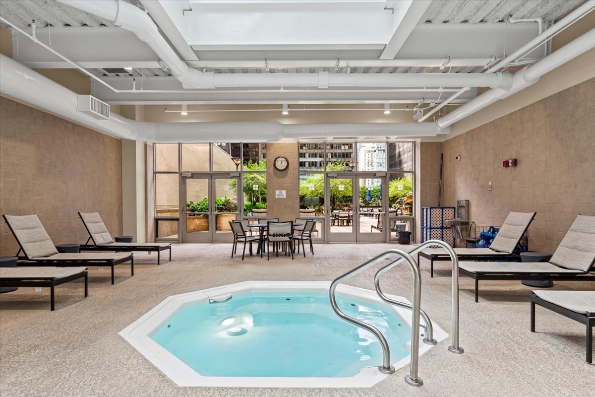 222 N Columbus Drive Unit: 1502