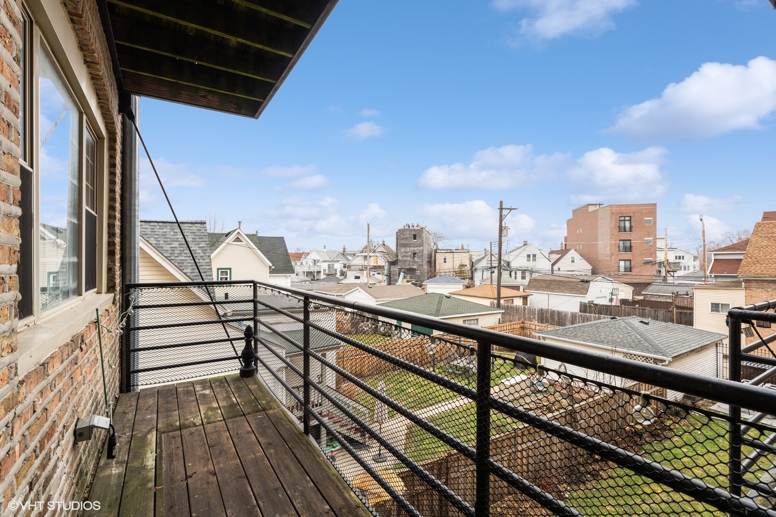 2903 N Rockwell Street Unit: 2