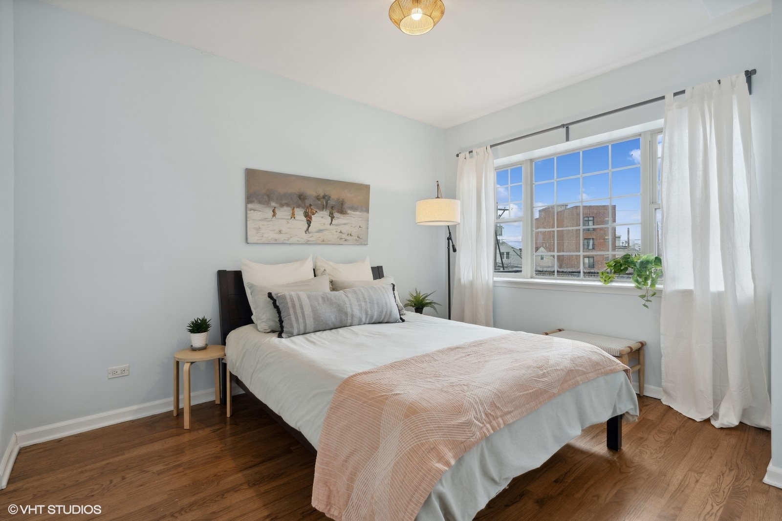 2903 N Rockwell Street Unit: 2