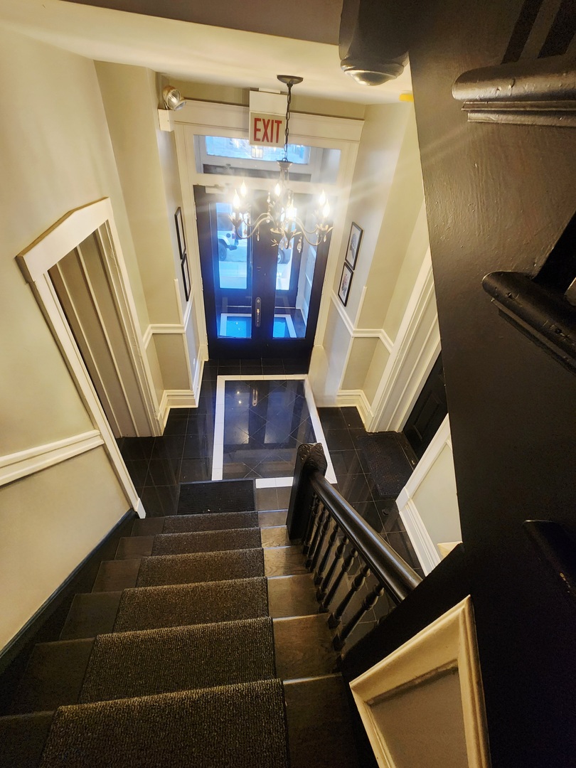 1714 W Leland Avenue Unit: 3B