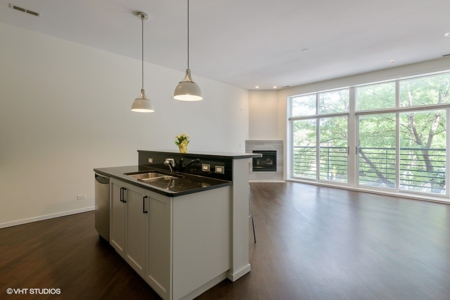 1872 N Damen Avenue Unit: 2N