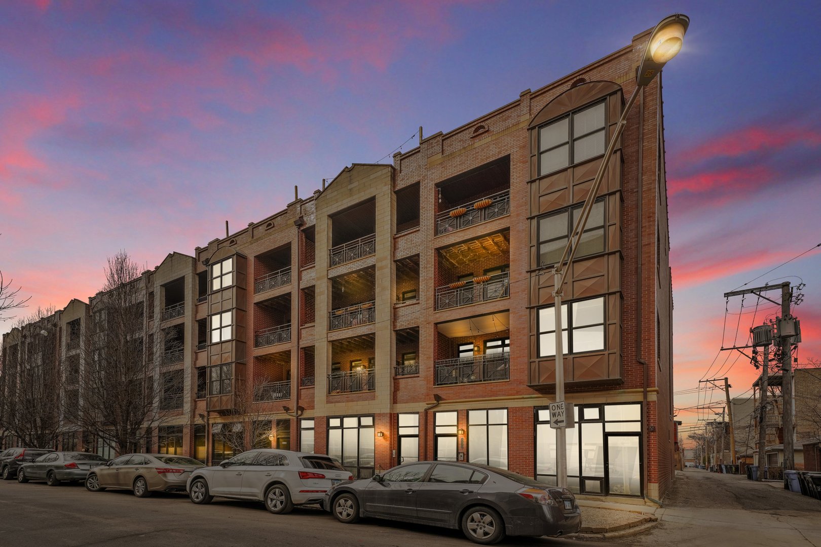 2114 W Rice Street Unit: 3
