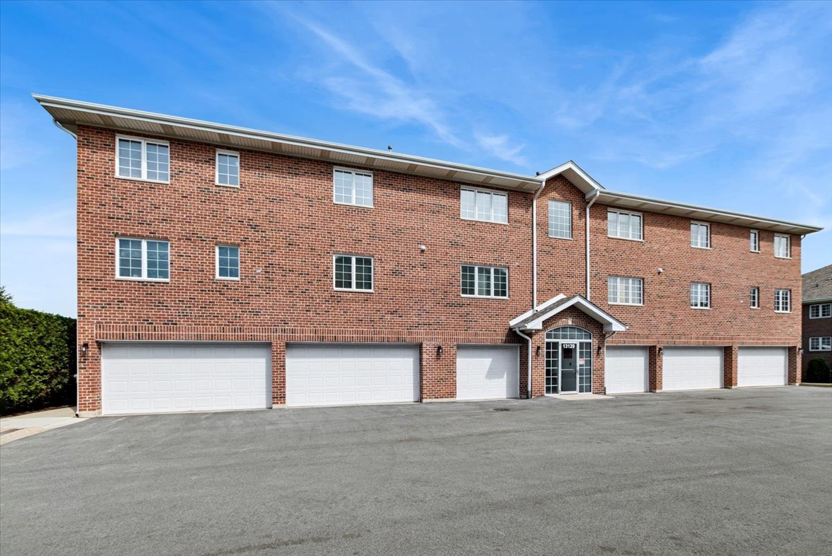 13129 Forest Ridge Drive Unit: 3C