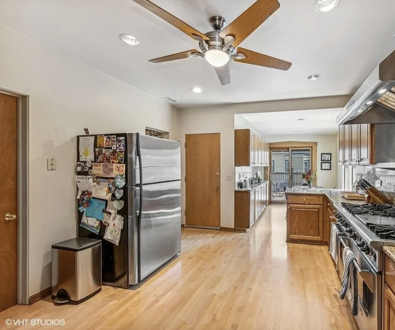 2837 N Southport Avenue Unit: 3