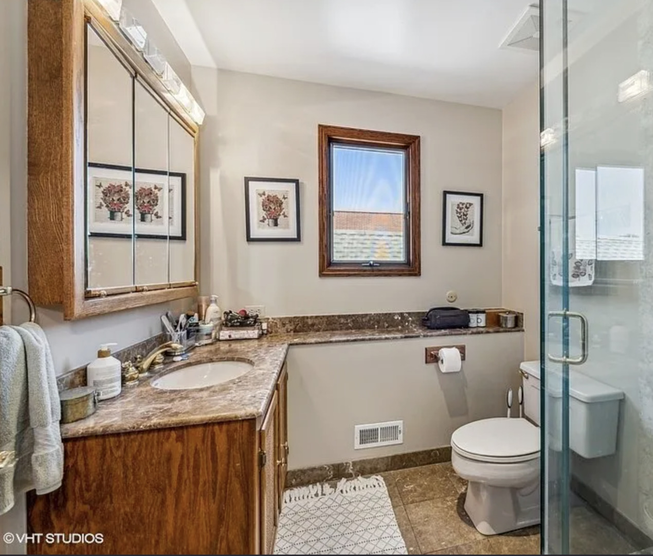 2837 N Southport Avenue Unit: 3