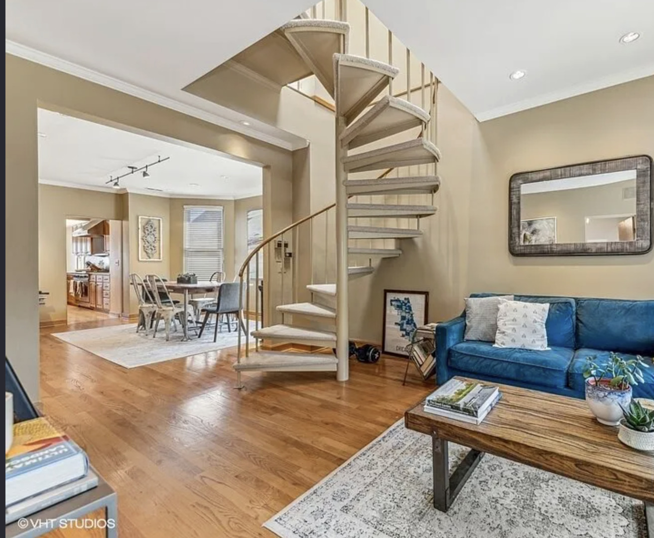 2837 N Southport Avenue Unit: 3