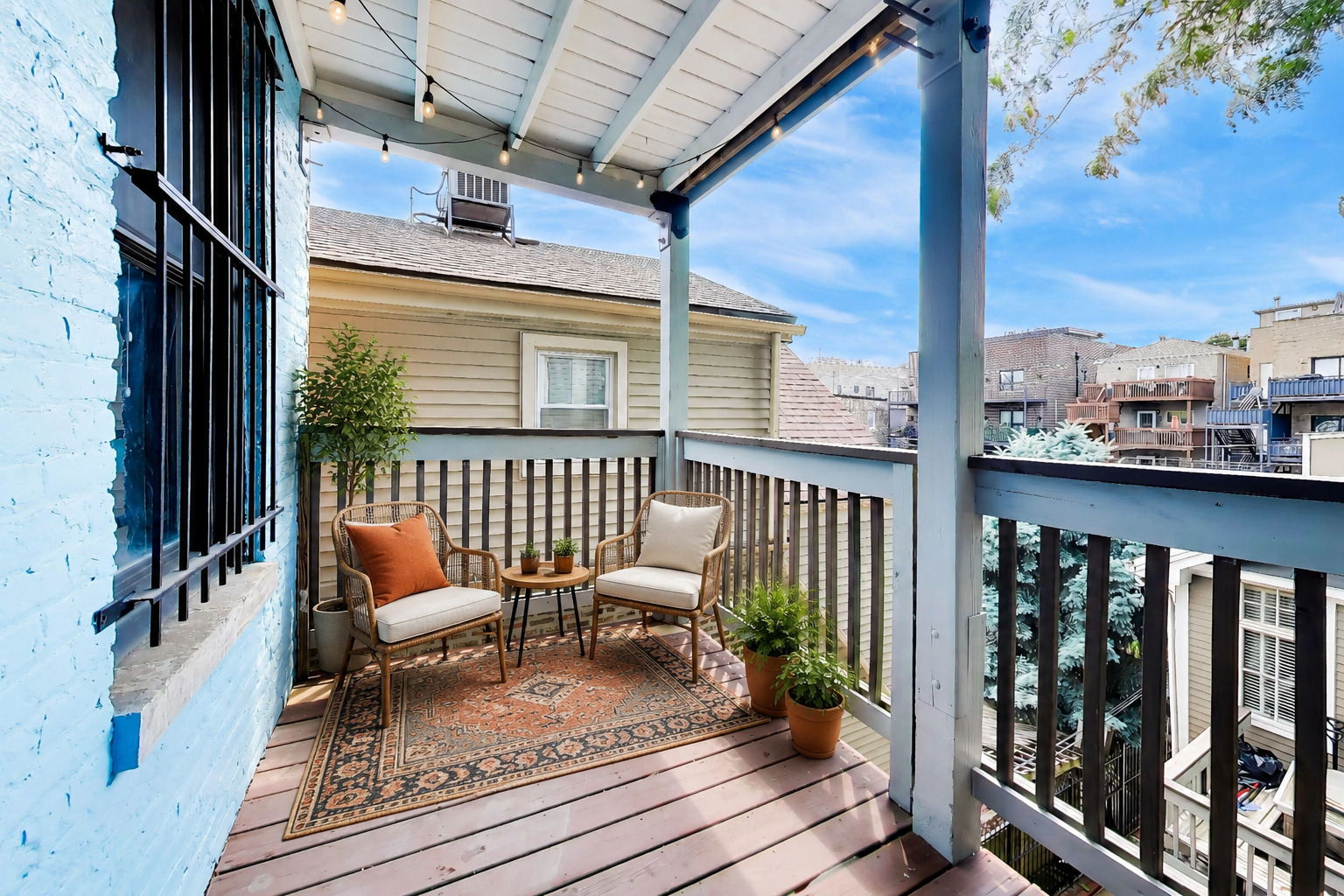 1532 N Greenview Avenue Unit: 2F