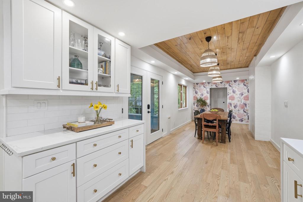 1312 ROBINSON PLACE
