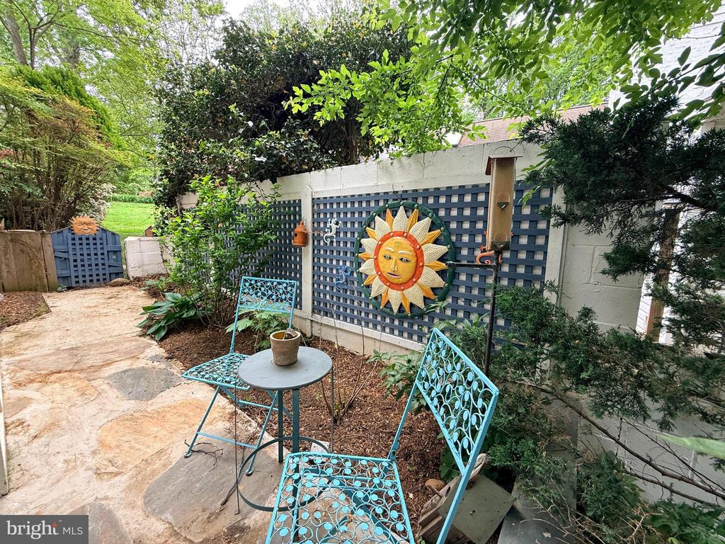 1312 ROBINSON PLACE