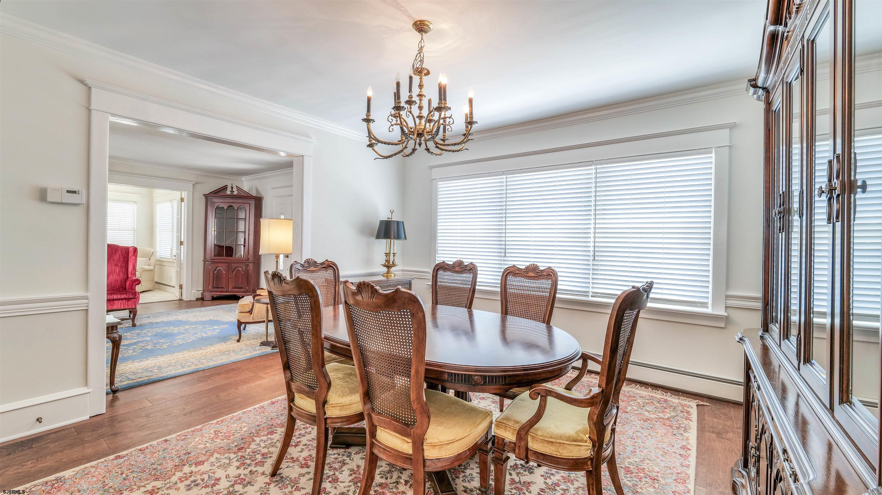 4 N Lancaster Ave