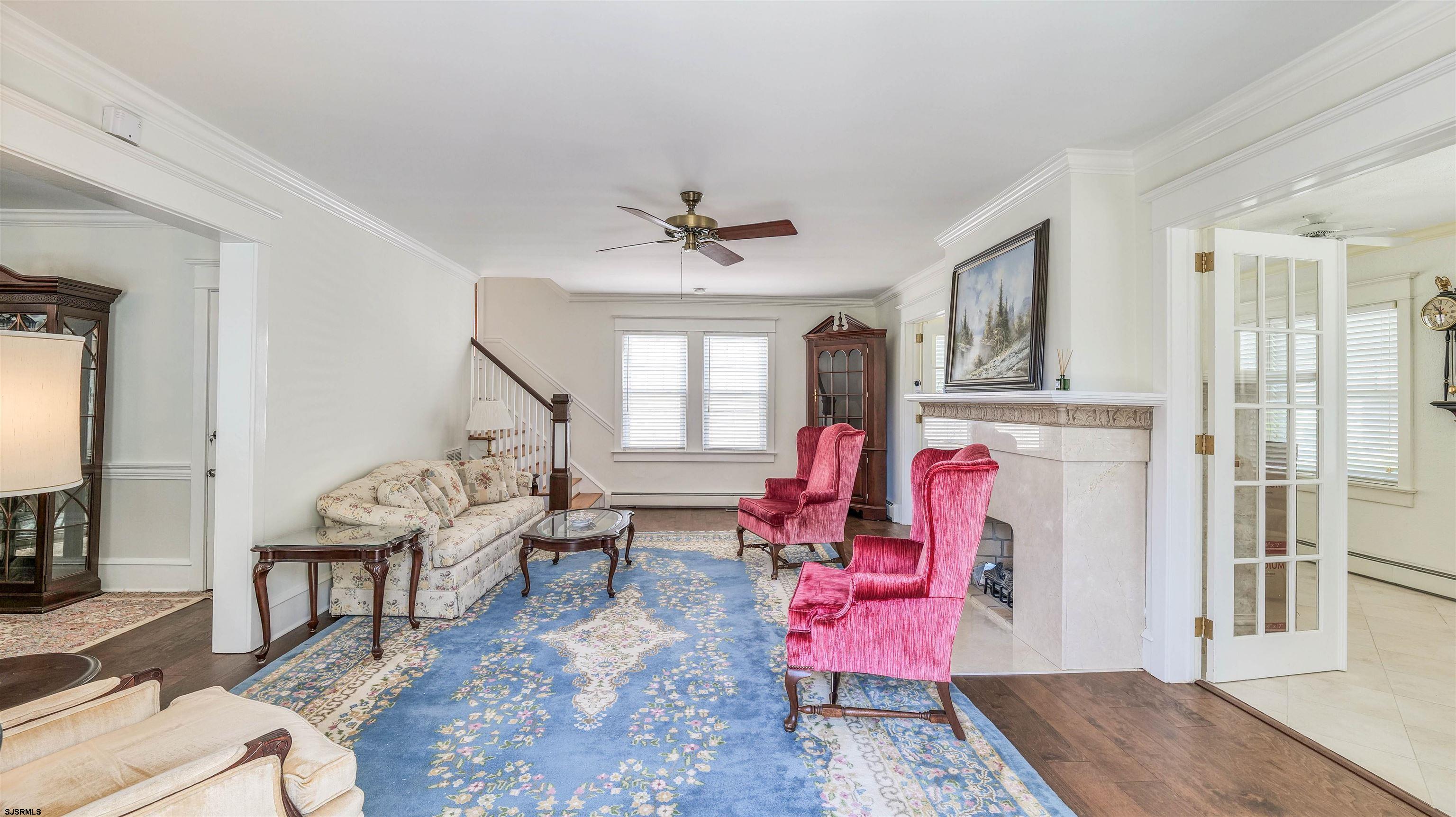 4 N Lancaster Ave