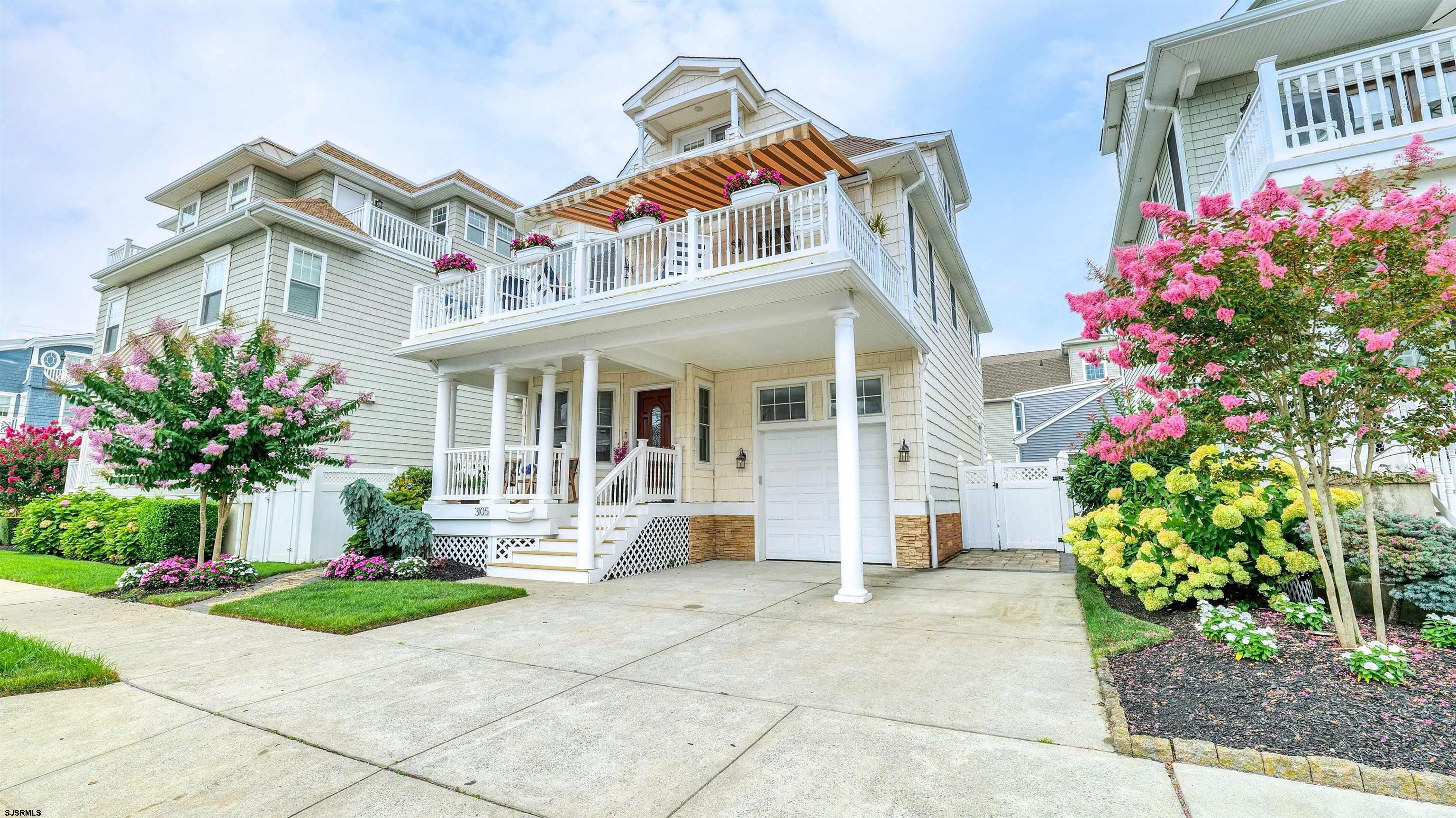 3105 Pacific Ave
