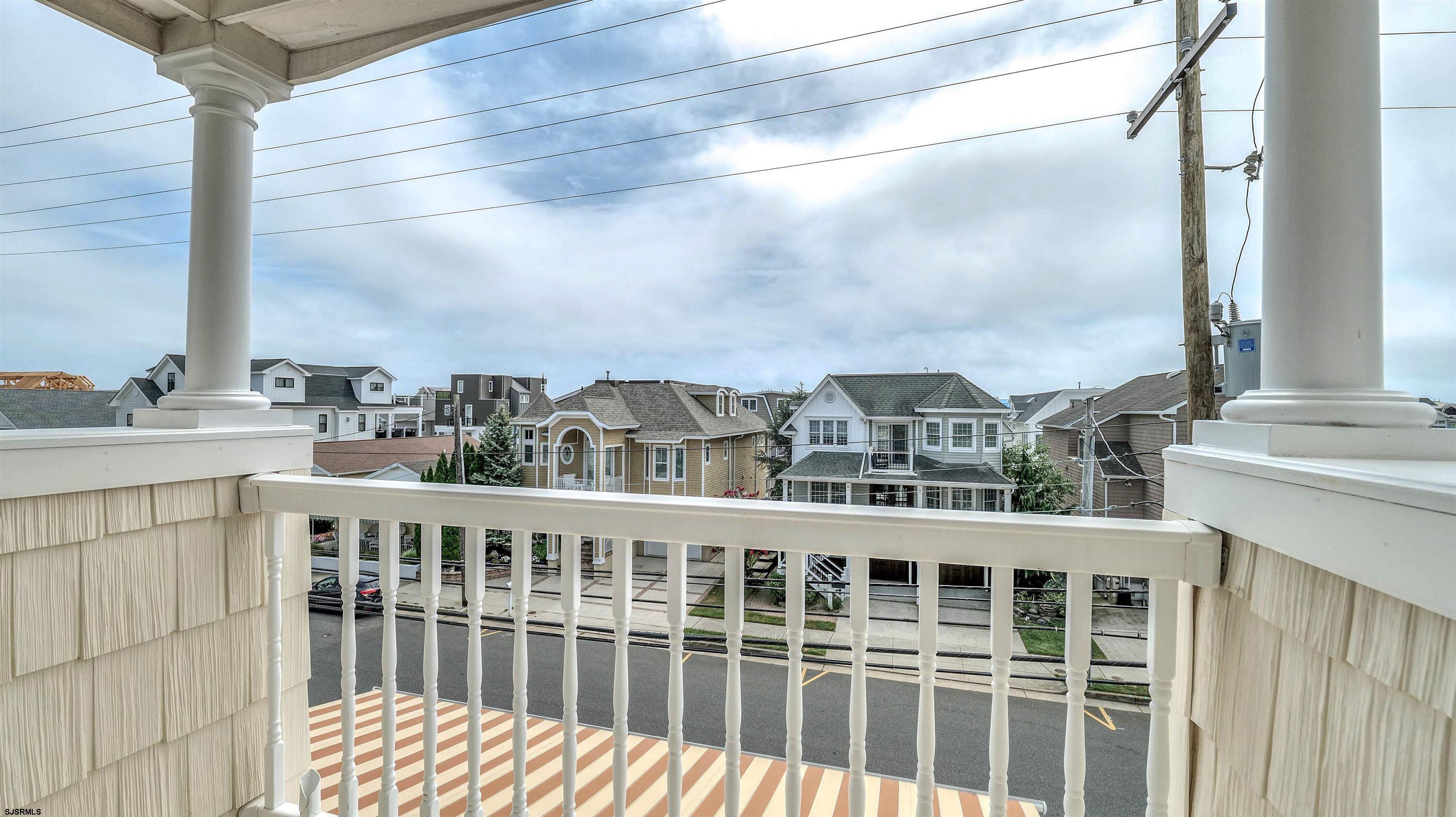 3105 Pacific Ave