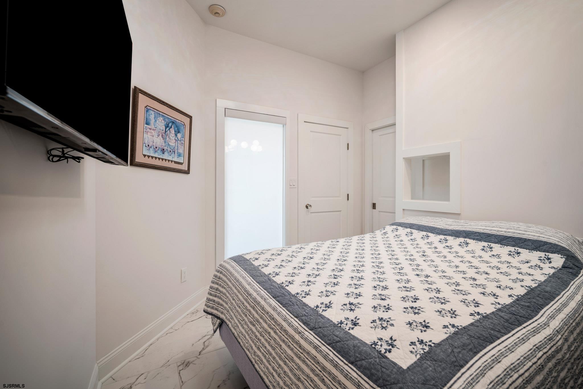 9600 Atlantic Ave Unit: 1811