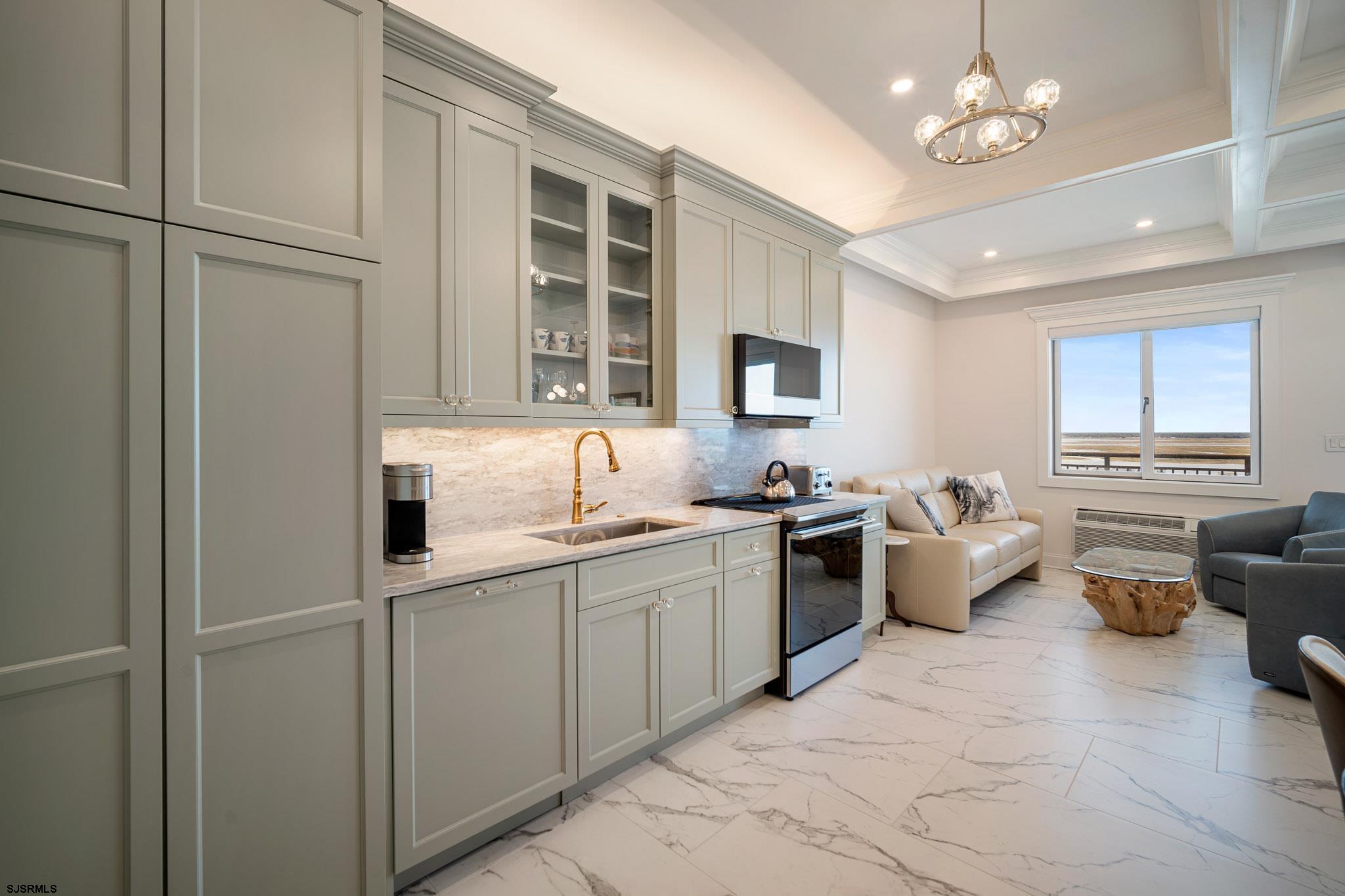 9600 Atlantic Ave Unit: 1811