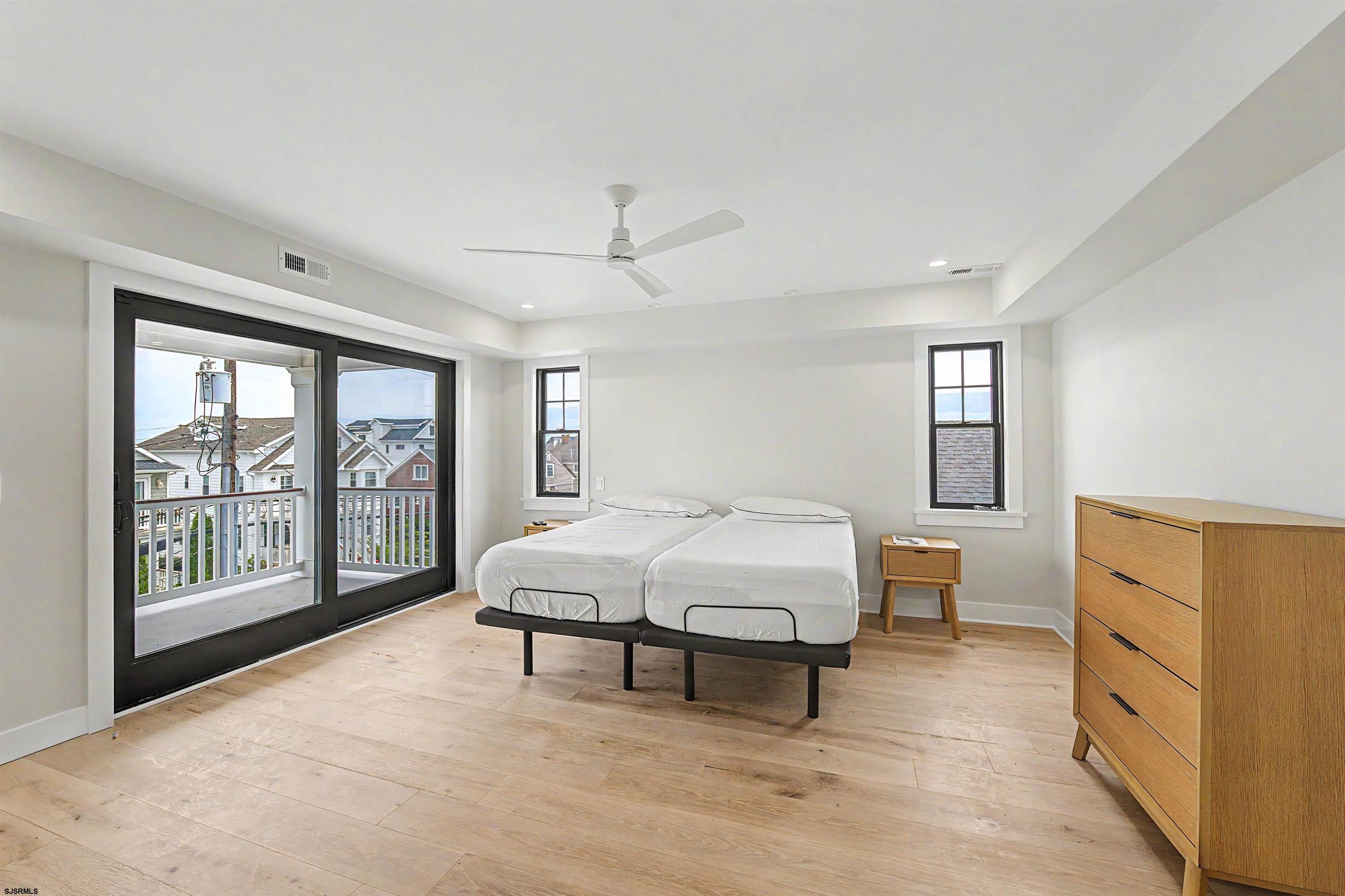 116 N Lancaster Ave