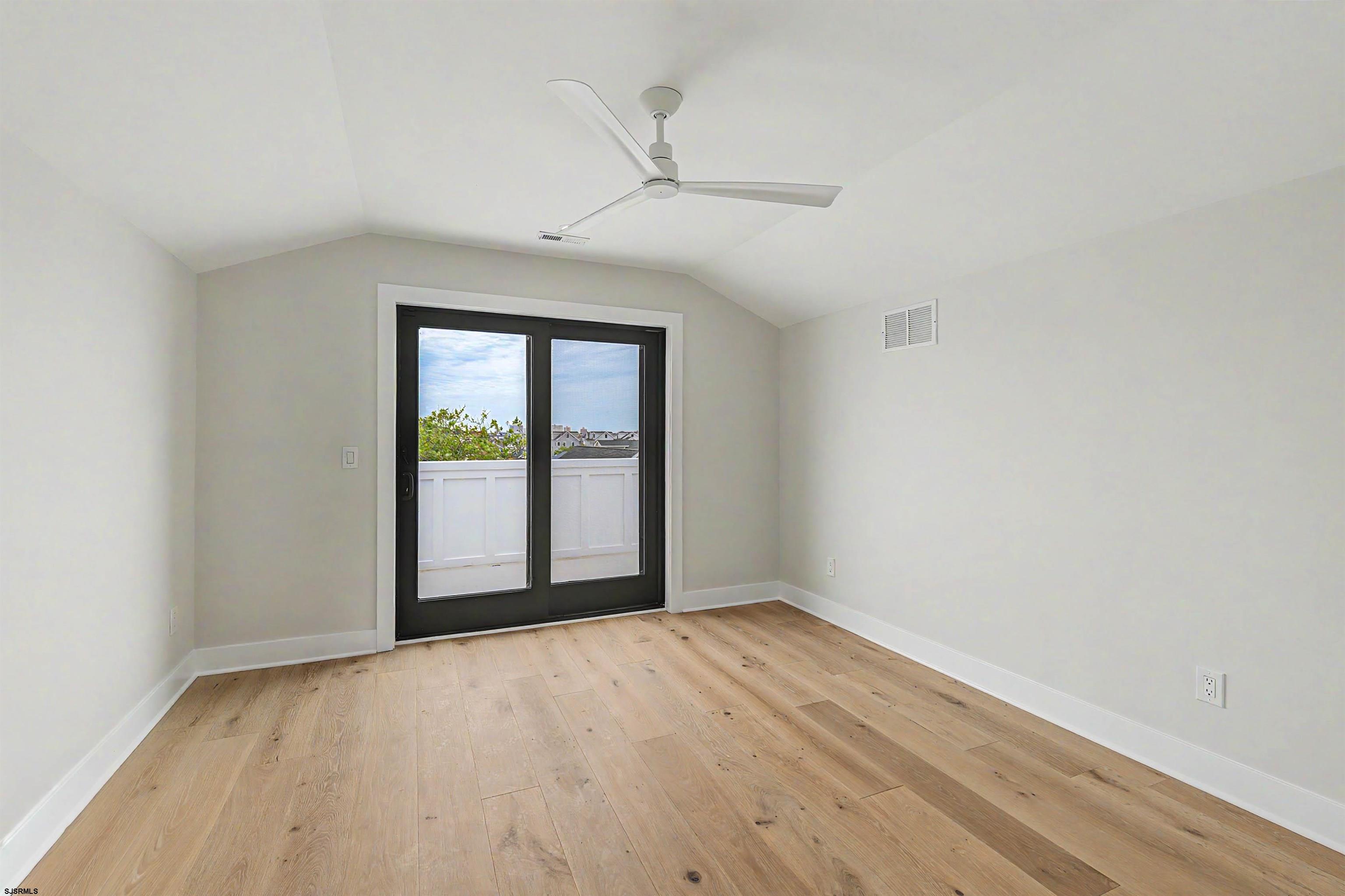 116 N Lancaster Ave