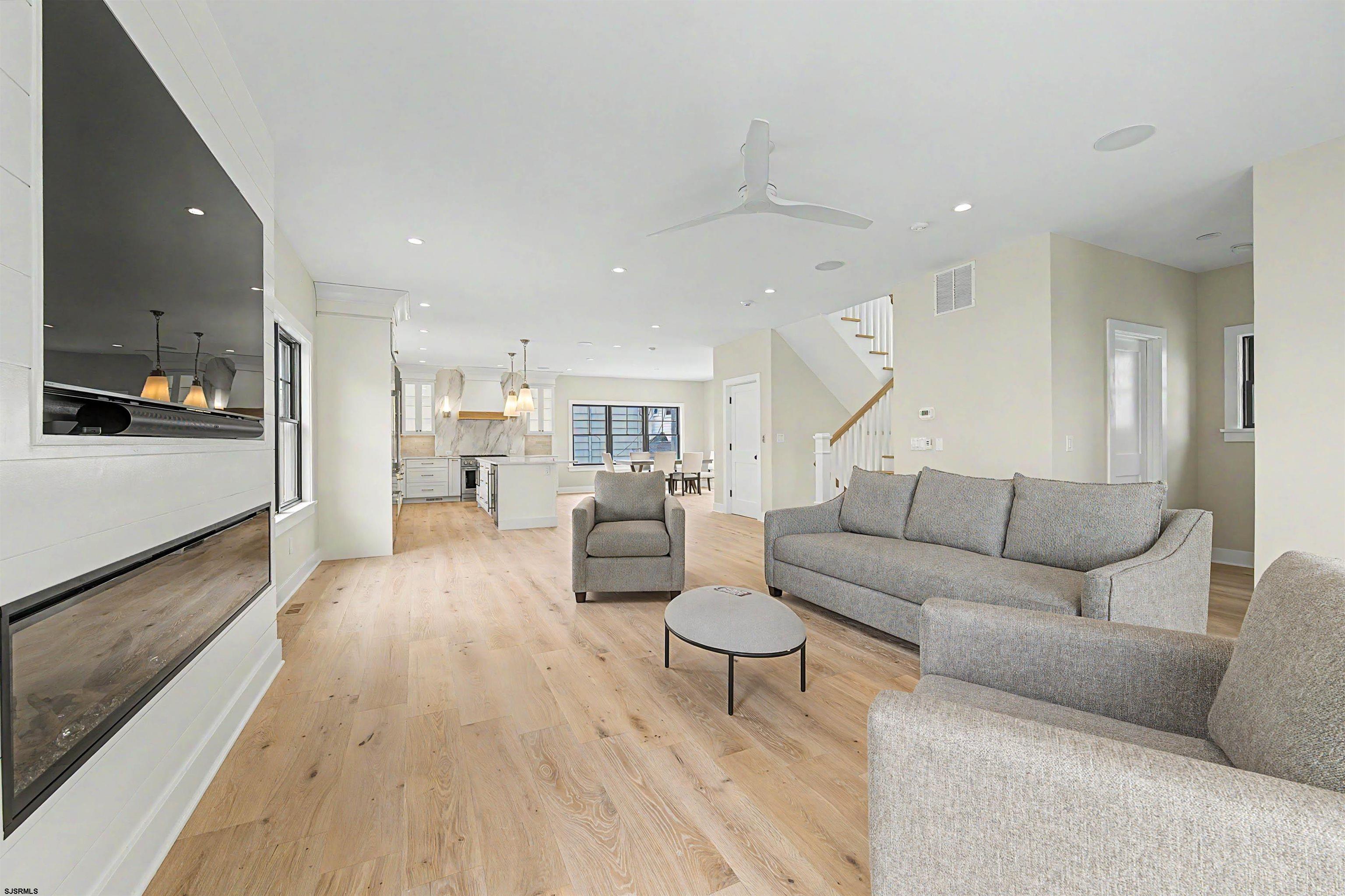 116 N Lancaster Ave