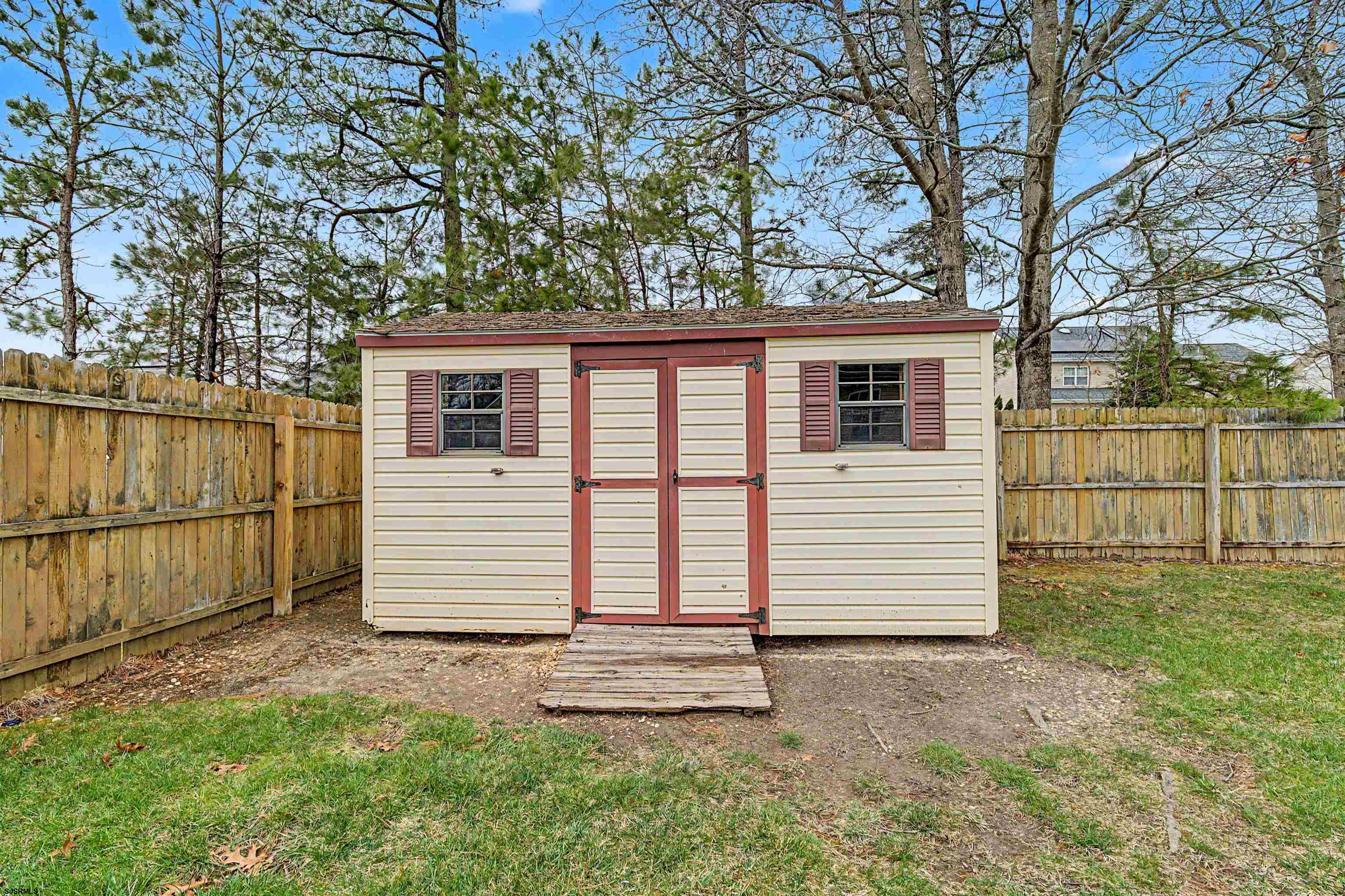 117 Pennington Ave