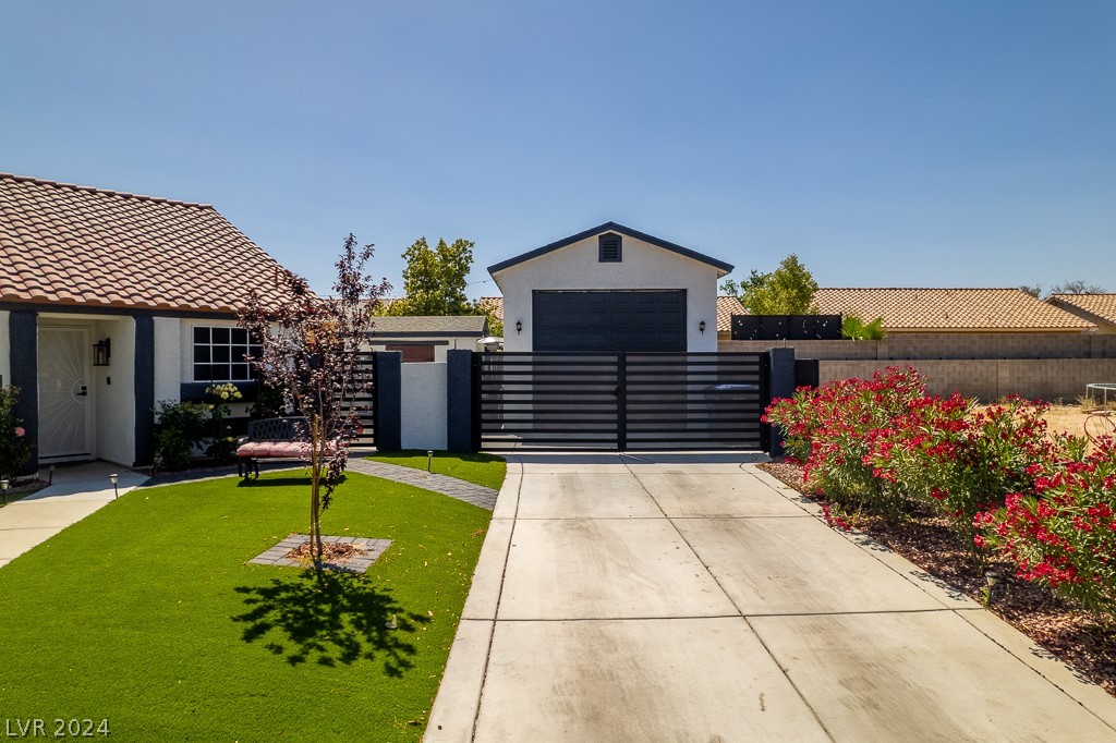 1129 Egret Court