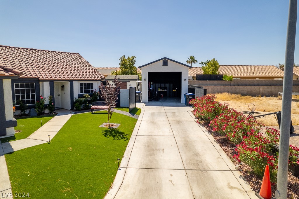 1129 Egret Court