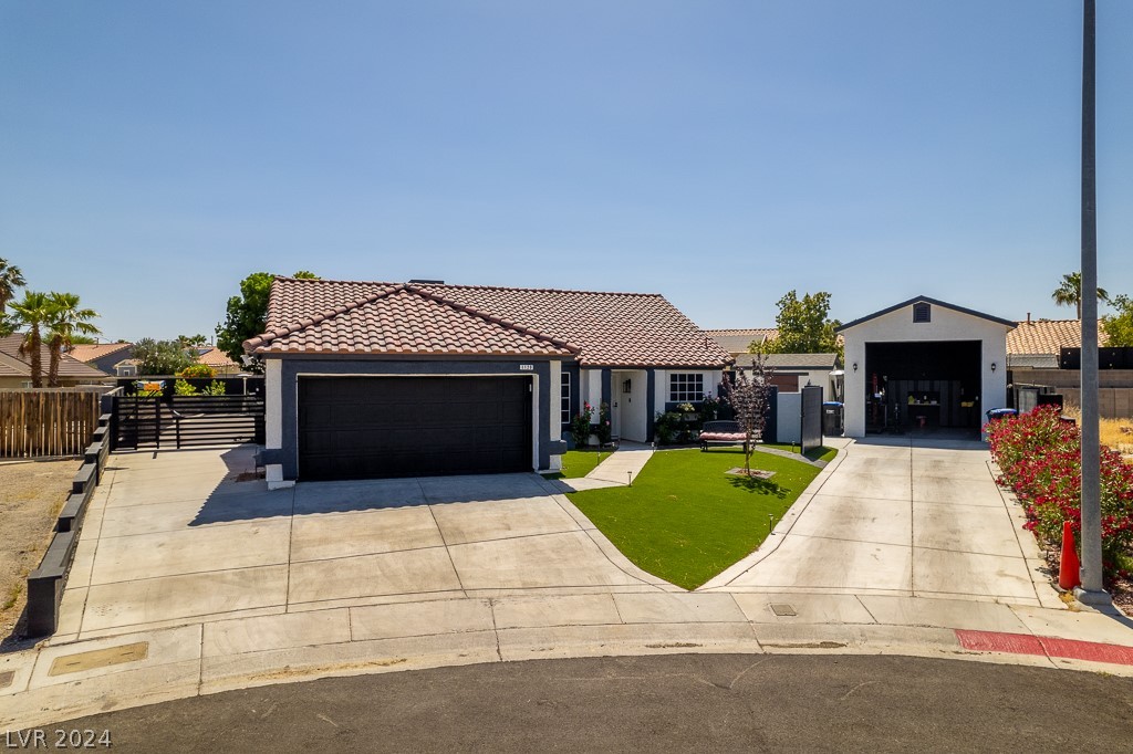 1129 Egret Court