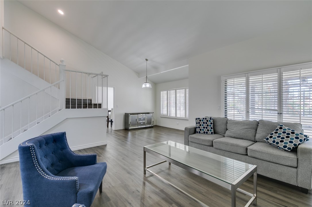 2809 Glendevon Circle -