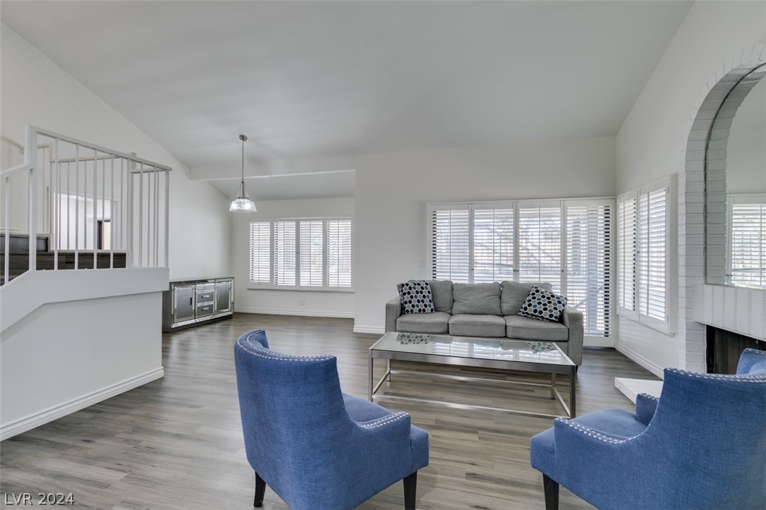 2809 Glendevon Circle -