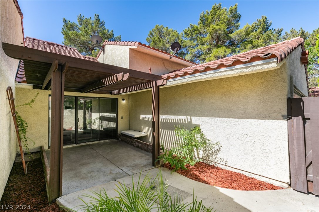 2809 Glendevon Circle -