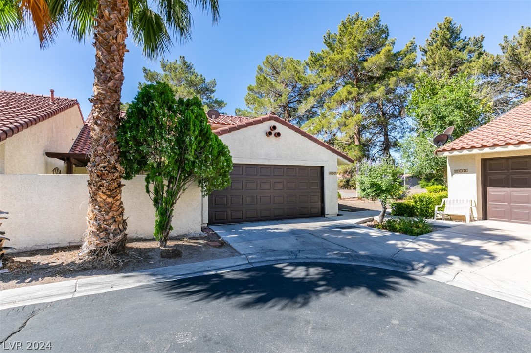 2809 Glendevon Circle -